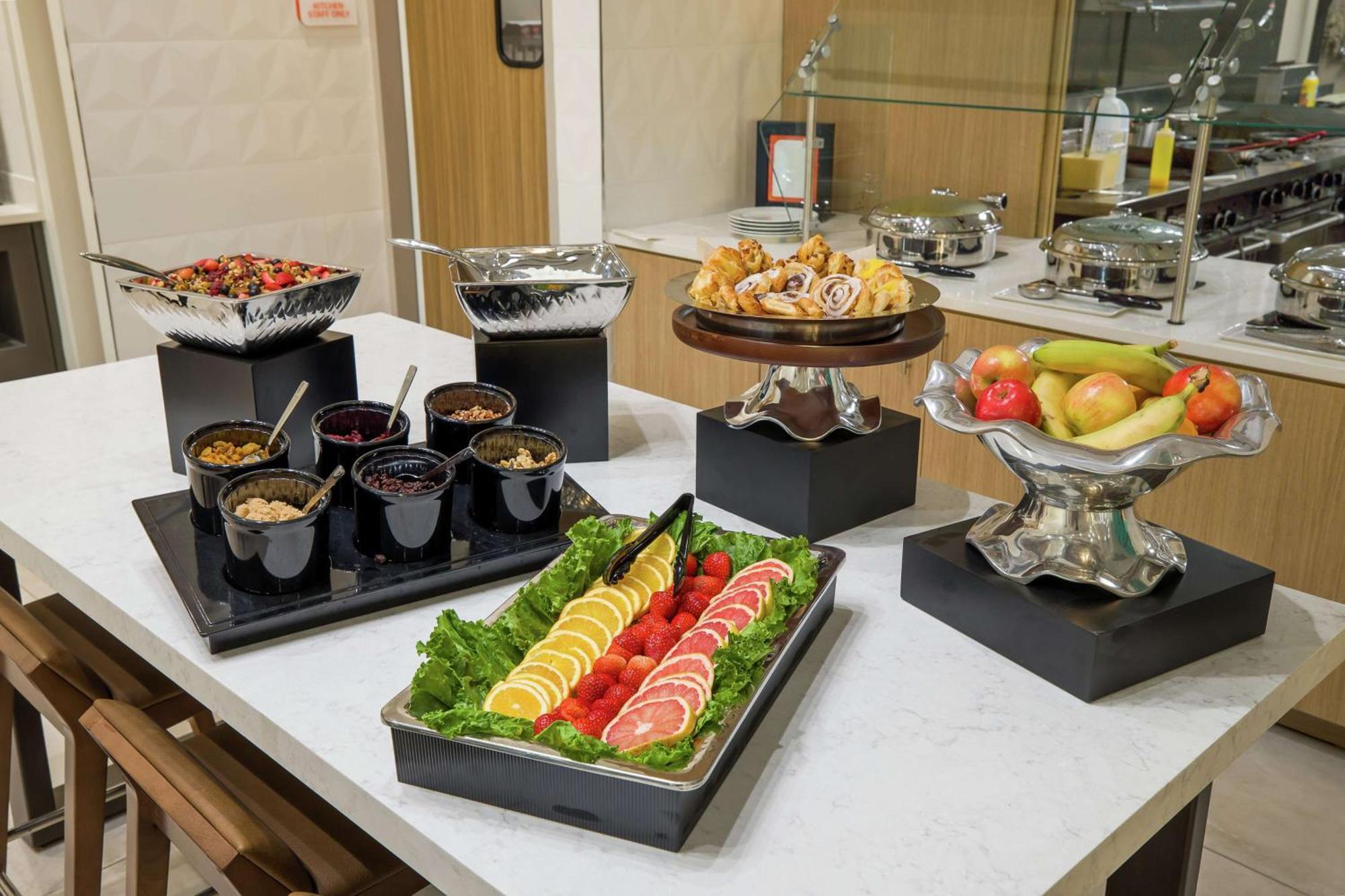 Hilton Garden Inn Knoxville Papermill Drive, Tn Экстерьер фото
